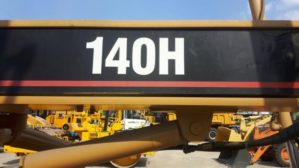 รถเกรด CAT 140H ราคา 4,400,000 รถ กทม.