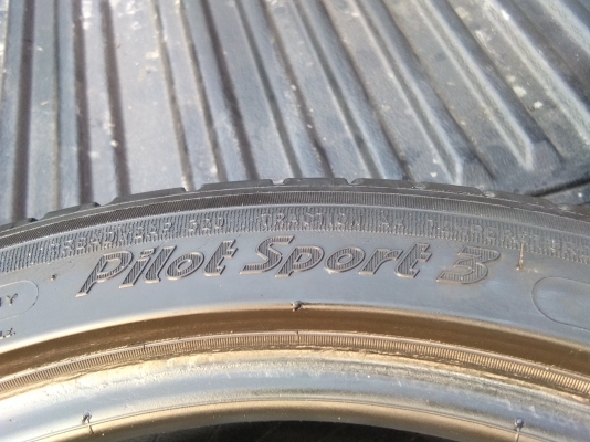 Michelin 245/40R18 ปี 15