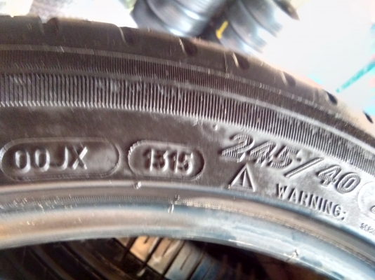 Michelin 245/40R18 ปี 15