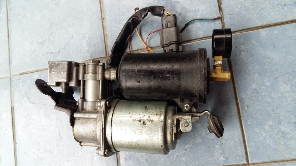 ปั๊มลม 12v