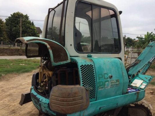 KOMATSU PC 20-7