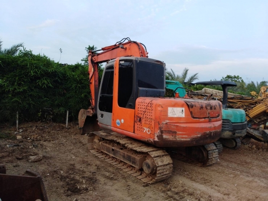 มาใหม่ครับ Hitachi ZX-70 เครื่องดี ปั้มแรง ช่วงล่างเต็ม ไฟฟ้าครบ เอกสารอินวอย ราคา 485,000  อยู่นครปฐม ครับ 091-0206555 เอิร์ท ครับ