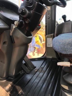 ขายรถตักล้อยาง HITACHI ZW250 รถนอกนำเข้าจากญี่ปุ่น สภาพสวยพร้อมใช้งาน มีVDOการทำงานครับ ขายรถตักล้อยาง HITACHI ZW250 รถนอกนำเข้าจากญี่ปุ่น สภาพสวยพร้อมใช้งาน มีVDOการทำงานครับ