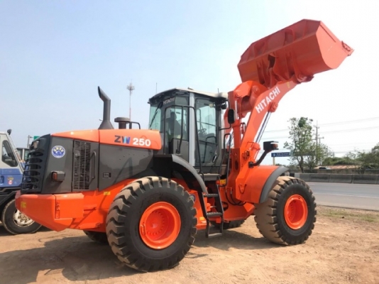 ขายรถตักล้อยาง HITACHI ZW250 รถนอกนำเข้าจากญี่ปุ่น สภาพสวยพร้อมใช้งาน มีVDOการทำงานครับ ขายรถตักล้อยาง HITACHI ZW250 รถนอกนำเข้าจากญี่ปุ่น สภาพสวยพร้อมใช้งาน มีVDOการทำงานครับ