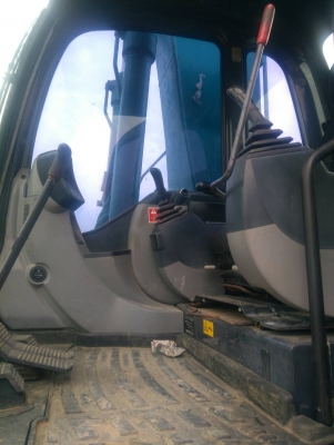 รถแบคโฮ KOBELCO SK200 SUPER X ชั่วโมงการทำงาน 5,000+ ชั่วโมง เครื่องดี ปั๊มดี โซ่หนา เอวแน่น พร้อมใช้งาน