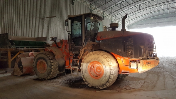 ขาย รถตักล้อยาง HITACHI ไม่แพง