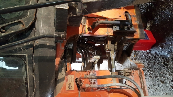 ขาย รถตักล้อยาง HITACHI ไม่แพง