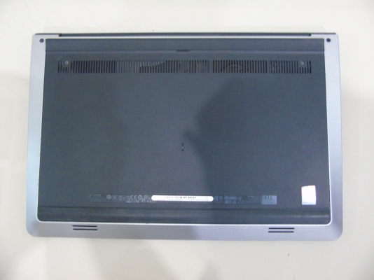 Dell Inspiron 15 5547 - 15.6 นิ้ว จอสัมผัส Core i7-4510U RAM 8 GB HDD 1 TB ที่ชาร์ท