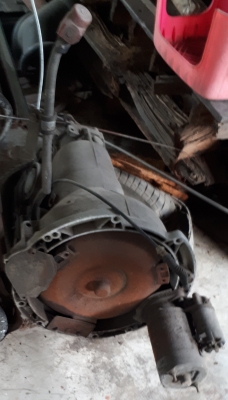 ขายเครื่องพร้อมเกียร์ benz sel500  w126