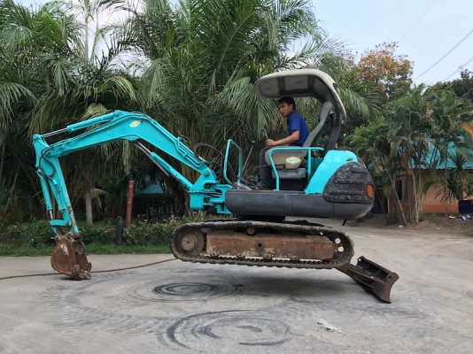 ขายแบคโฮ KOBELCO SK30(ปั้มนิ้ว)(คอนโทลน้ำมัน)(ลายหัวแย๊ก) ครบๆ สวยเดิมจากญี่ปุ่น ทำงานสมบูรณ์ทุกระบบ รับรองไม่ผิดหวัง 245,000 เท่านั้น!!