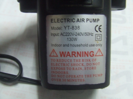 ขายปั๊มลมเล็กใช้สูบลมห่วงยาง  เป่าลม  ทำปั๊มลม ๆ  ไฟ220v