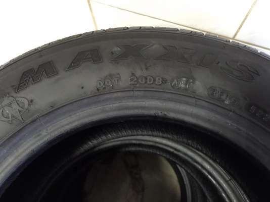 ขายยาง MAXXIS ซีรีย์ 155/70R12 ผลิตปี 16 จำนวน 2 เส้น