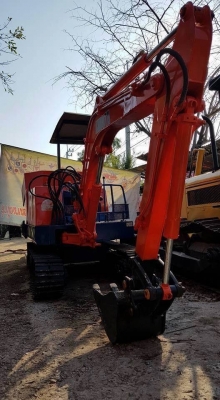 kubota kh33 เครื่องสี่สูบสภาพดี เก่าญี่ปุ่นมีใบอินวอยไม่เคยใช้ในไทย kubota kh33 เครื่องสี่สูบสภาพดี เก่าญี่ปุ่นมีใบอินวอยไม่เคยใช้ในไทย