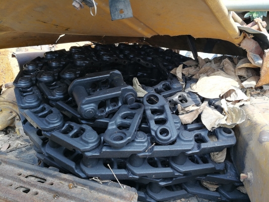 Komatsu Pc200-5,6,7,8 โซ่ ใหม่ยังไม่ใช้คู่หนึ่ง