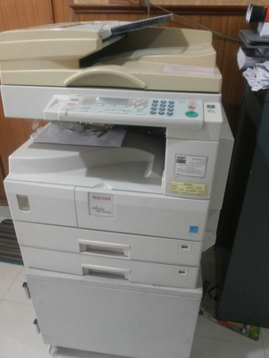 ขายเครื่องถ่าย RICOH รุ่น MP2000 สภาพสวย ทั้งชุด ( ต้องแก้ error นิด )