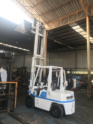 1.นิสสัน รุ่น eh02a25u