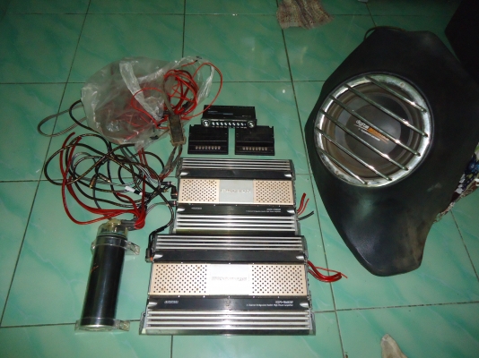 ขายชุดเครื่องเสียงพึ่งถอดจากรถนะครับมีพาวเว่อร์2 sub10 ปรี1 capa และอื่น่ๆราคาพอได้ขายเลยครับ
