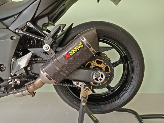 ขายท่อคู่ AKRAPOVIC SLIPON FOR KAWASAKI Z1000 ปี 2011 - 2013