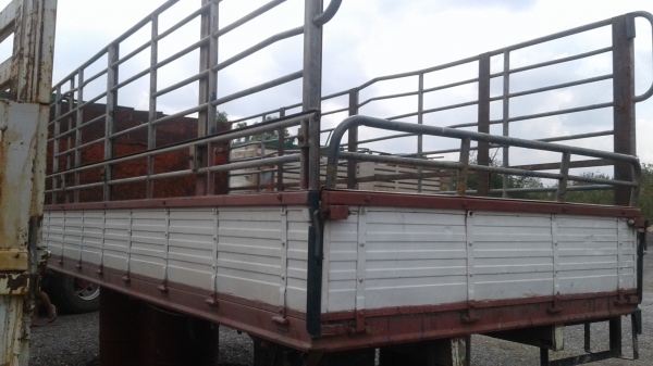 ขาย 48,000 กระบะใส่6ล้อฮีโน่ เมก้า ยาว5.50ม. ขาย 48,000 กระบะใส่6ล้อฮีโน่ เมก้า ยาว5.50ม.