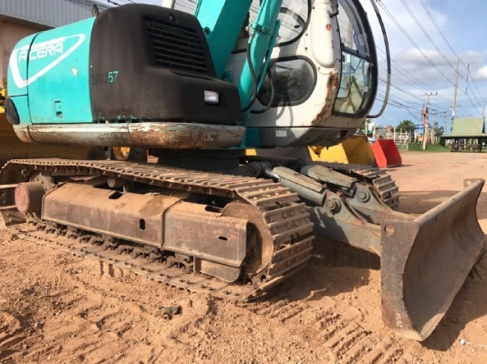 ขายรถแบคโฮ KOBELCO SK60 MARK 5 คอนโทรลสั้น รถนอกนำเข้าจากญี่ปุ่น สภาพสวยพร้อมใช้ มีVDOการทำงานครับ