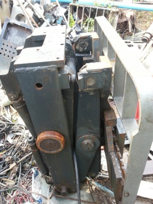 มอเตอ+ปั้มไฮโดรลิคโฟคลิฟ6000บาท โท0643130366