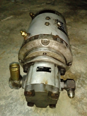 มอเตอ+ปั้มไฮโดรลิคโฟคลิฟ6000บาท โท0643130366