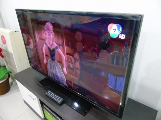 แอลอีดี ทีวี Samsung 40 นิ้ว รุ่น UA40EH5000R Full HD สภาพใหม่ ผลิต 4/2014 แอลอีดี ทีวี Samsung 40 นิ้ว รุ่น UA40EH5000R Full HD สภาพใหม่ ผลิต 4/2014