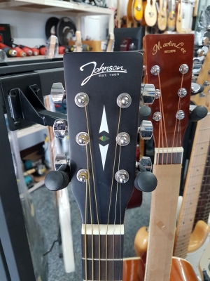 กีต้าร์โปร่ง Johnson 41 นิ้ว รุ่น JD-20M-NA สีไม้ด้าน ด้านข้างและหลังไม้มะฮอกกานี ของใหม่ งานสวย