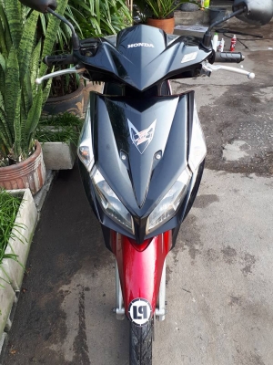 Honda Click i รุ่น Tune up สีดำแดง ปี 2553 สภาพดี ราคาเบาๆ Honda Click i รุ่น Tune up สีดำแดง ปี 2553 สภาพดี ราคาเบาๆ