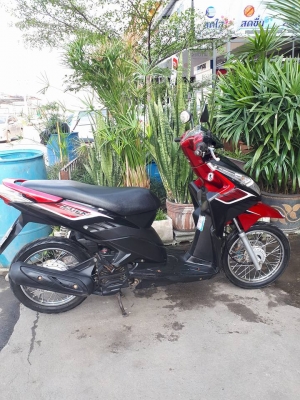 Honda Click i รุ่น Tune up สีดำแดง ปี 2553 สภาพดี ราคาเบาๆ