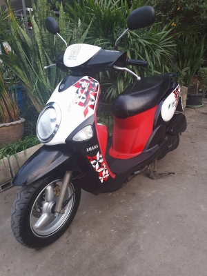 Yamaha Fiore ปี 2555 สีขาวแดงดำ สีสันสวยน่ารักสดใส ขับดีประหยัดน้ำมัน