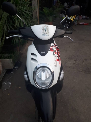 Yamaha Fiore ปี 2555 สีขาวแดงดำ สีสันสวยน่ารักสดใส ขับดีประหยัดน้ำมัน