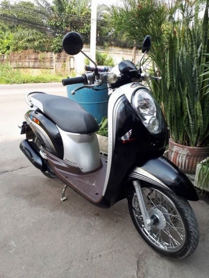 สกูปปี้ไอ สีดำเทา ปี 2554 รุ่น Prestige สวยวิ๊งคลาสสิค