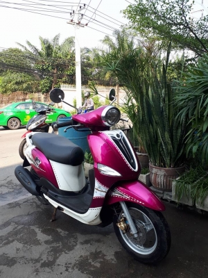 Yamaha Filano ปี 2555 สีชมพูขาว สวยคลาสิค ขับนุ่มนวลมากๆ