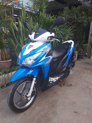 Honda Click 125 i สีน้ำเงินขาว ปี 2555 รถสวย ขับนิ่มขี่สบาย ราคาถูกๆ Honda Click 125 i สีน้ำเงินขาว ปี 2555 รถสวย ขับนิ่มขี่สบาย ราคาถูกๆ