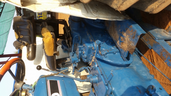 ขายฟอร์ด 77 ที 3 สภาพสวย พร้อใช้งาน