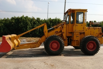 ขายรถตักล้อยาง KOBELCO LK300A (สภาพดีมาก)