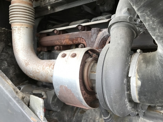 Hitachi ZW310-A ปี 2012 นำเข้าจากญี่ปุ่น รถสวยมาก ๆ บุ้งกี๋ 4.2 คิวครับ