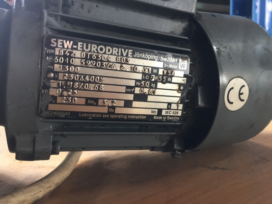 ขายมอเตอร์เกียร์ 1/4, 1/2, 3/4, 1 Hp มีหลายลูก หลายขนาด ทุกลูกราคาเดียว สนใจเข้ามาดูหน้าร้านครับ