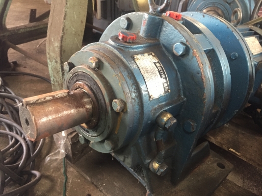 ขายมอเตอร์เกียร์ 3แรง รอบ 1400 rpm สภาพดี ใช้งานได้ครับ เกียร์ 1:30