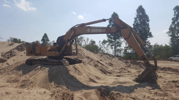 ขาย แบคโฮ DAEWOO DH200LC เครื่องเดิม ปั้มดี ช่วงล่างตัวเดินเสียหนึ่งข้าง รถใช้งานอยู่ เอกสารใบซื้อขาย ขาย แบคโฮ DAEWOO DH200LC เครื่องเดิม ปั้มดี ช่วงล่างตัวเดินเสียหนึ่งข้าง รถใช้งานอยู่ เอกสารใบซื้อขาย