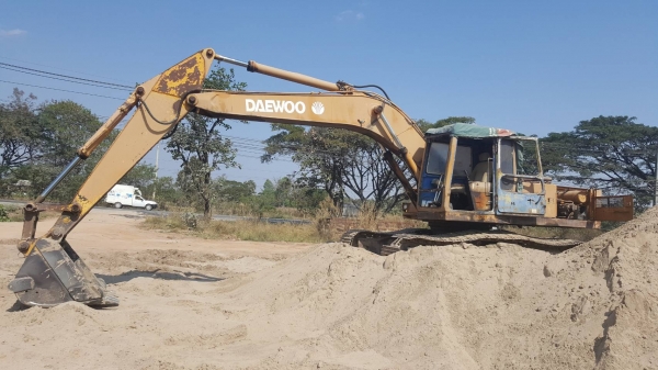 ขาย แบคโฮ DAEWOO DH200LC เครื่องเดิม ปั้มดี ช่วงล่างตัวเดินเสียหนึ่งข้าง รถใช้งานอยู่ เอกสารใบซื้อขาย ขาย แบคโฮ DAEWOO DH200LC เครื่องเดิม ปั้มดี ช่วงล่างตัวเดินเสียหนึ่งข้าง รถใช้งานอยู่ เอกสารใบซื้อขาย