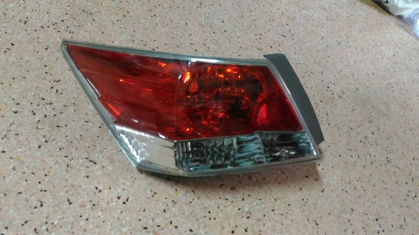 ขายไฟท้าย Honda Accord 2009