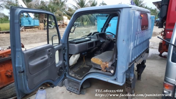 *สินค้าถูก มาเพิ่มคะ*สินค้าเก่านอก หัวเก๋งรถบรรทุก 4ล้อใหญ่ ,6 ล้อเล็ก / CABIN NISSAN รุ่น : CABSTAR  *ตาเหลี่ยม* ราคาเพียง 22,000 บาท สนใจรีบติดต่อ 0819337688