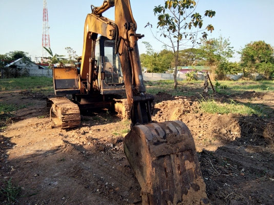 ขายด่วนรถแบคโฮkomatsu=pc60=3รถใช้งานอยู่ทุกวันสภาพสวย ขายด่วนรถแบคโฮkomatsu=pc60=3รถใช้งานอยู่ทุกวันสภาพสวย