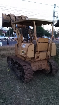 รถตัก ตีนตะขาบ มิตซูบิชิ BS3F สภาพดี พร้อมใช้ ราคาถูก