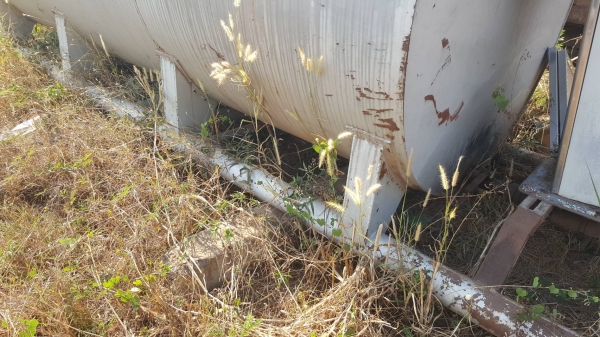 ขาย ถังน้ำมัน 5,500 ลิตร พร้อมหัวจ่าย ถังสวยไม่ผุ ราคาต่อรองได้ ขาย ถังน้ำมัน 5,500 ลิตร พร้อมหัวจ่าย ถังสวยไม่ผุ ราคาต่อรองได้