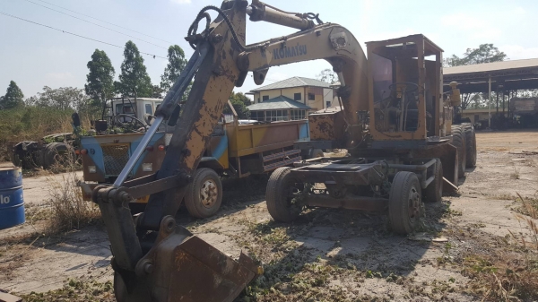ขาย แบคโฮล้อยาง KOMATSU HW60 ขับเคลื่อนเพลาเดียว ทำงานช้าหน่อยต้องเช็คปั้มไฮดรอริค ราคาต่อรองได้