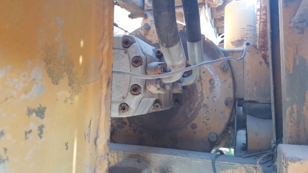 ขาย แบคโฮล้อยาง KOMATSU HW60 ขับเคลื่อนเพลาเดียว ทำงานช้าหน่อยต้องเช็คปั้มไฮดรอริค ราคาต่อรองได้