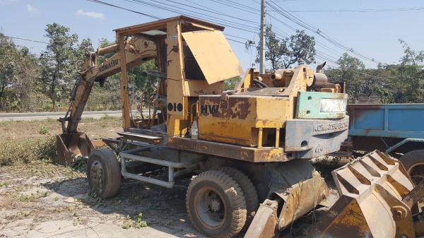 ขาย แบคโฮล้อยาง KOMATSU HW60 ขับเคลื่อนเพลาเดียว ทำงานช้าหน่อยต้องเช็คปั้มไฮดรอริค ราคาต่อรองได้